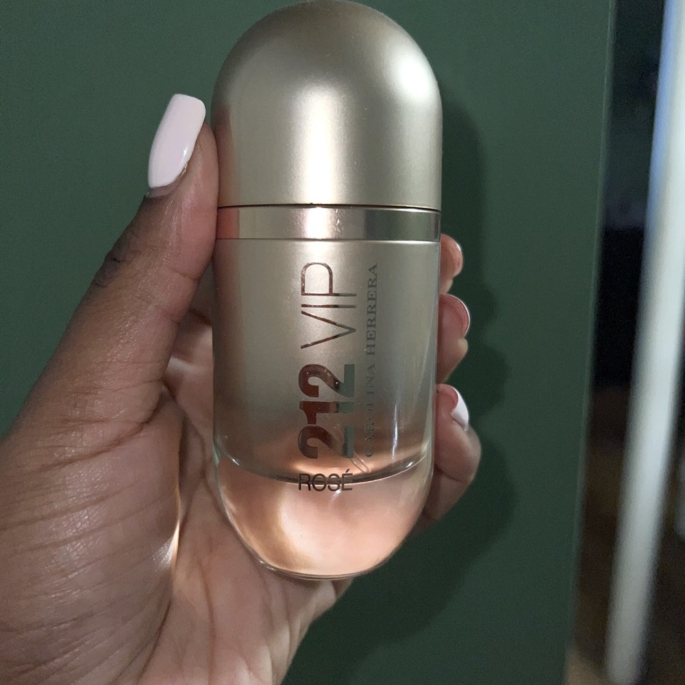 Carolina Herrera 212 VIP Perfume